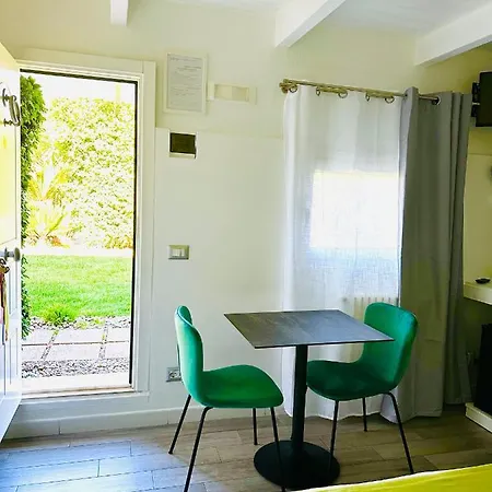 Bed and Breakfast La Casa (adults Only) 3*