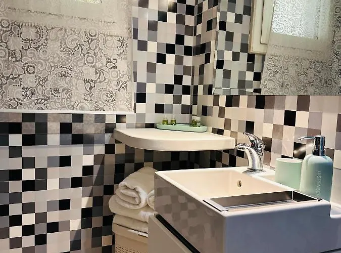 La Casa (Adults Only) 3*