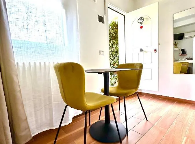 La Casa (adults Only) Oda ve Kahvaltı 3*